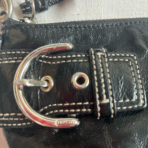 Coach leather shoulder bag. - Picture 5 of 16